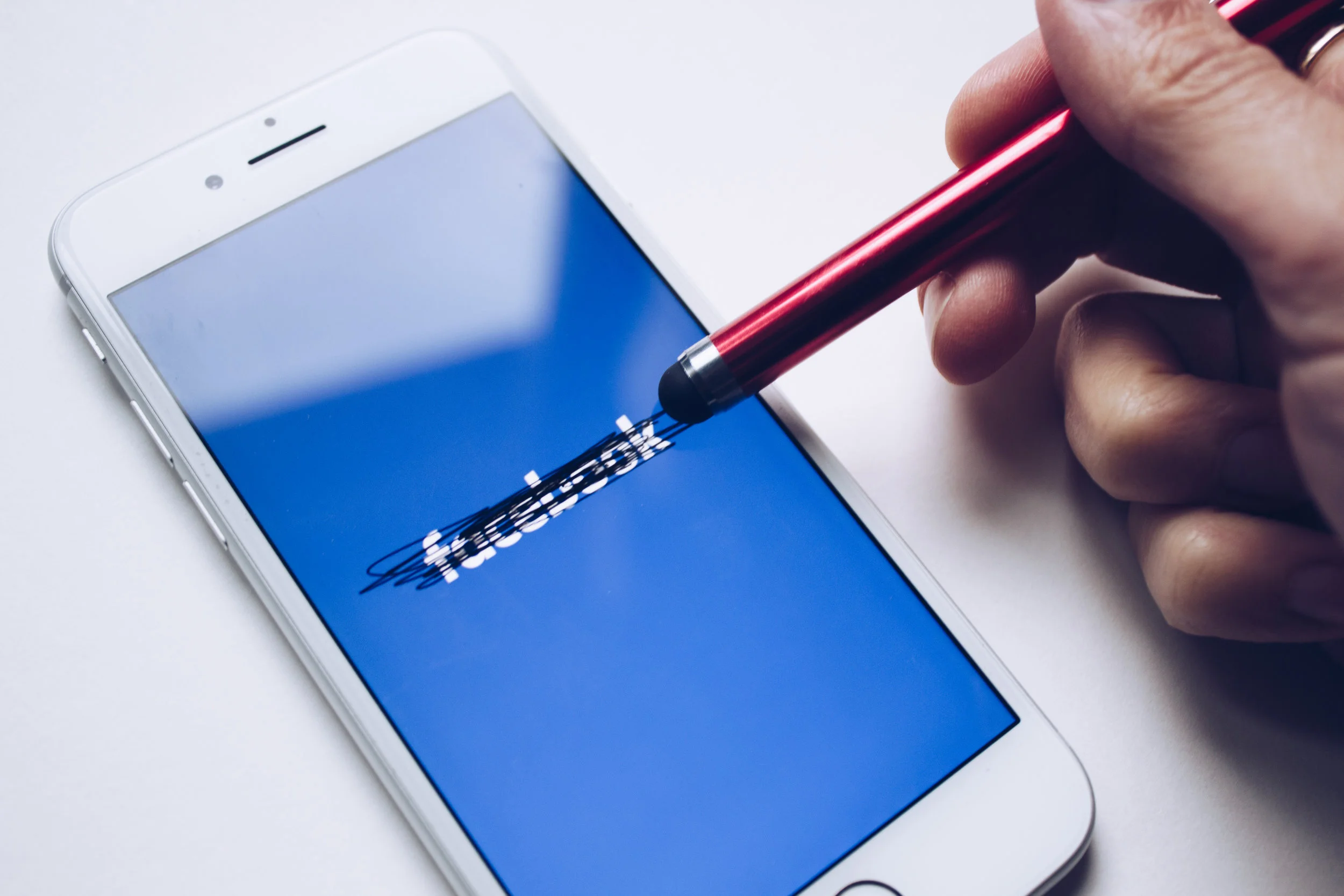 Featured image for article: Here's Why Your Facebook Ads Aren't Working by Jeremiah Krakowski
